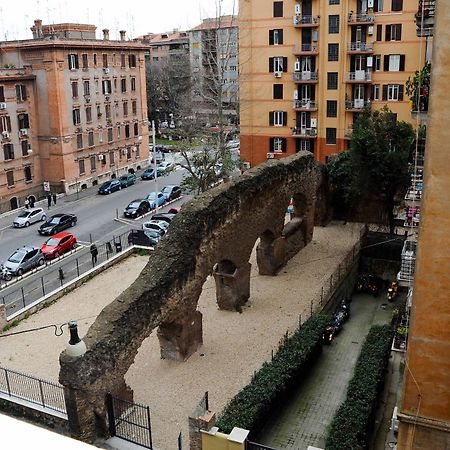 A Testaccio Da Max Рим Екстериор снимка